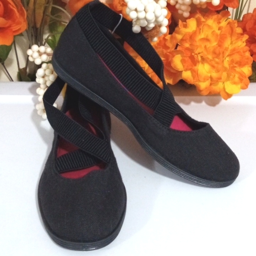 BLOWFISH GIRLS BLACK ANKLE STRAP BALLERINA FLATS SIZE 4 NWT